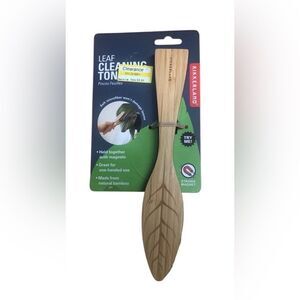 Kikkerland Natural Bamboo Tongs with Leaf Design